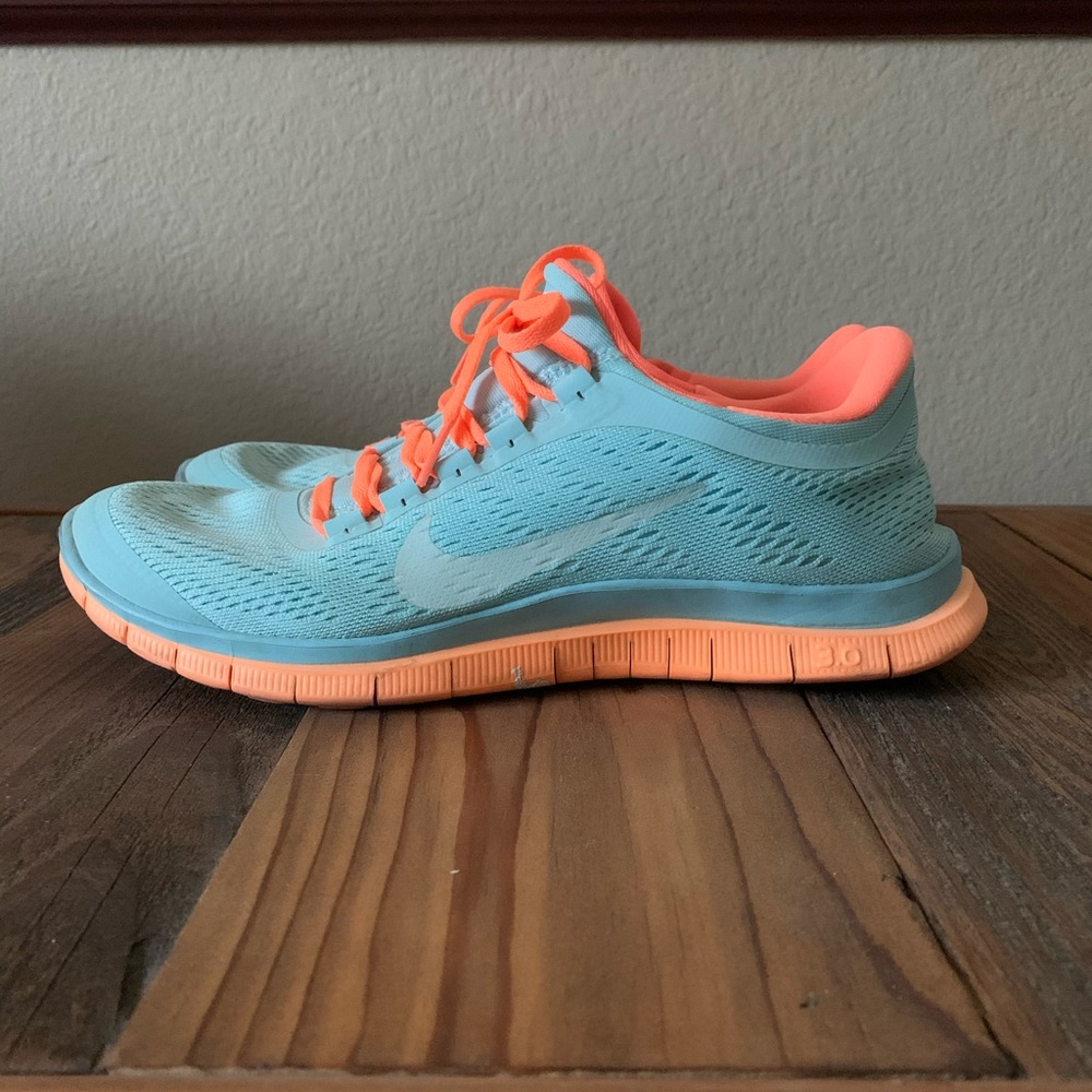 Women’s Nike shoes